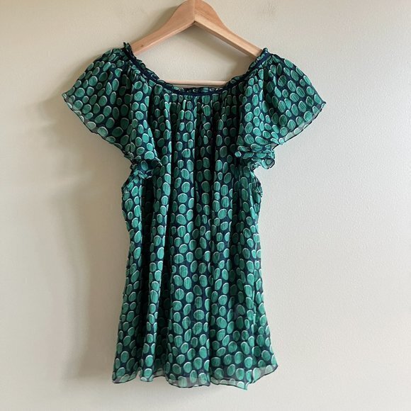 BCBGMAXAZRIA Off Shoulder Polka Dot‎ Tiered 100% Silk Blouse Top Womens Size M - Picture 6 of 6